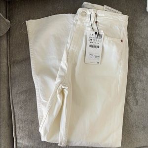 Zara HW ankle straight off white jeans